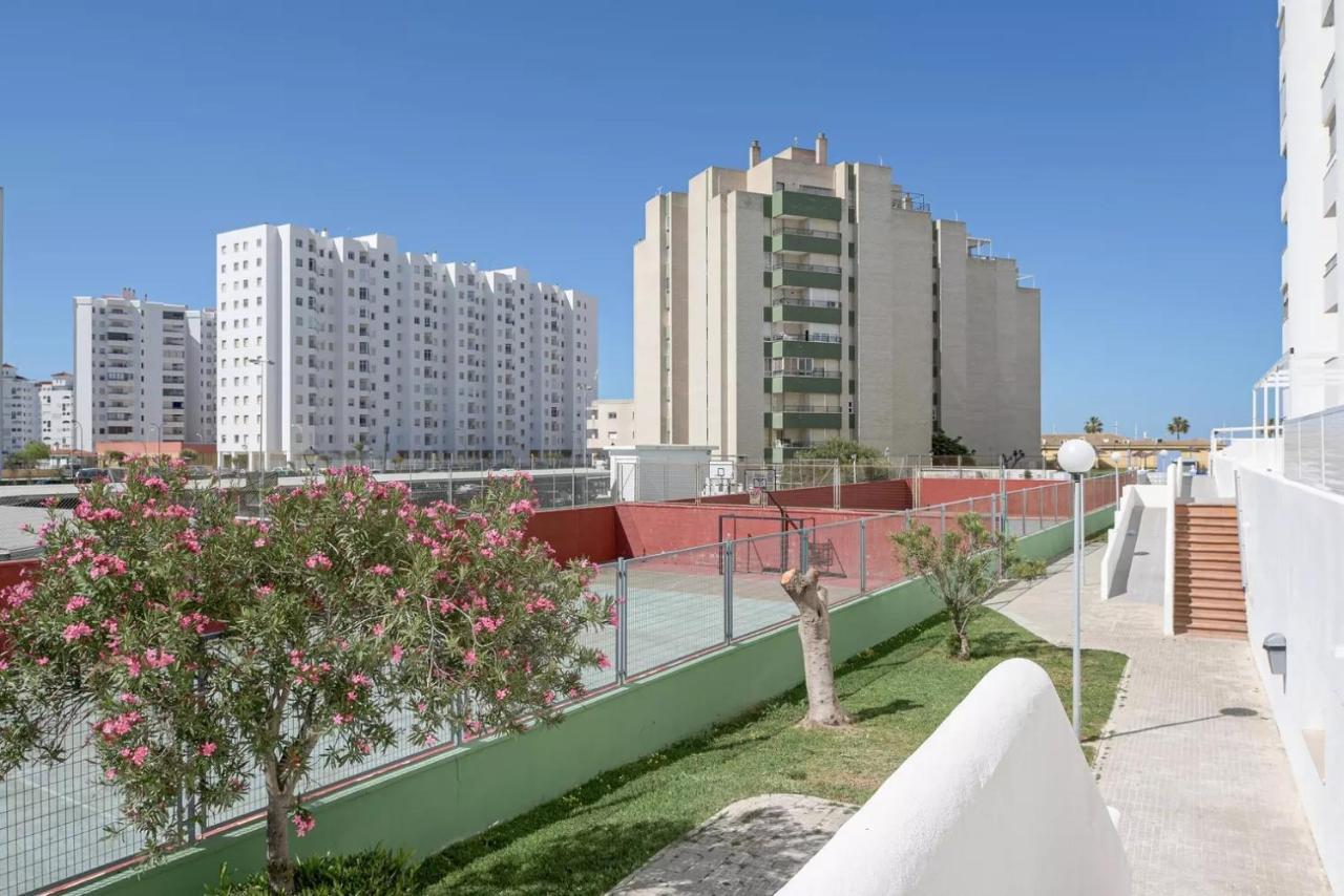 Valdelagrana: Primera Linea De Playa. Эль-Пуэрто-де-Санта-Мария Экстерьер фото